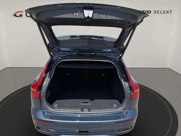 Volvo V60 2.0 T6 TE Plus Dark eAWD .