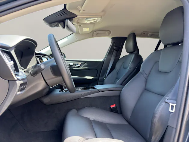 Volvo V60 2.0 T6 TE Plus Dark eAWD .