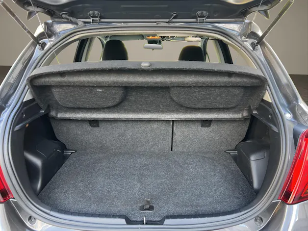 Toyota Yaris 1.5 VVT-i HSD Trend