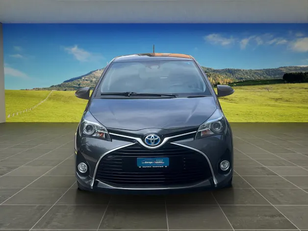 Toyota Yaris 1.5 VVT-i HSD Trend