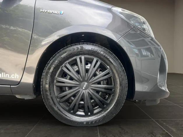 Toyota Yaris 1.5 VVT-i HSD Trend