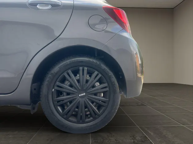 Toyota Yaris 1.5 VVT-i HSD Trend