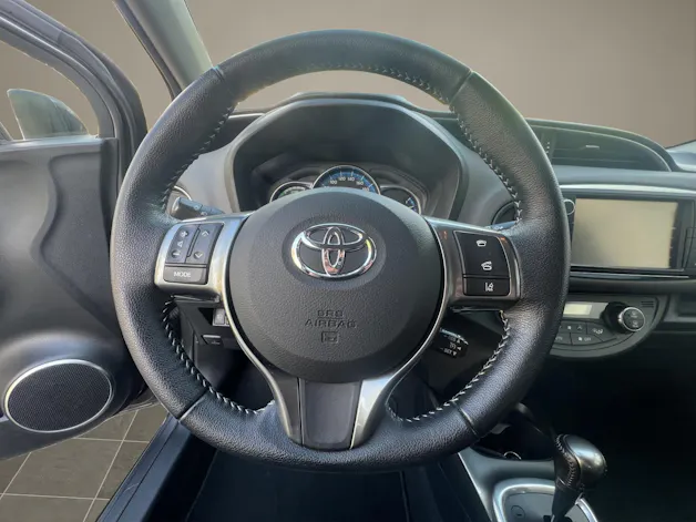Toyota Yaris 1.5 VVT-i HSD Trend