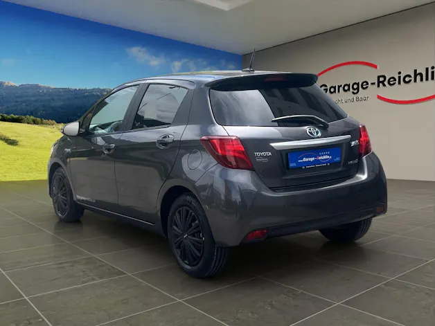 Toyota Yaris 1.5 VVT-i HSD Trend