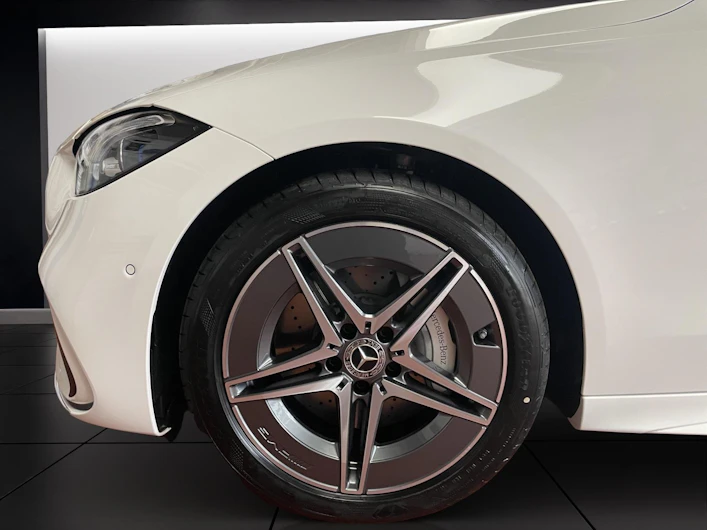 Fahrzeugbild MERCEDES-BENZ C 220