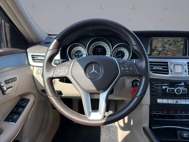 Mercedes-Benz E 400 V6 Avantgarde 4matic