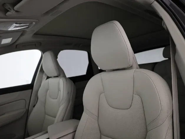 VOLVO XC60 2.0 T8 TE Ultra Bright eAWD