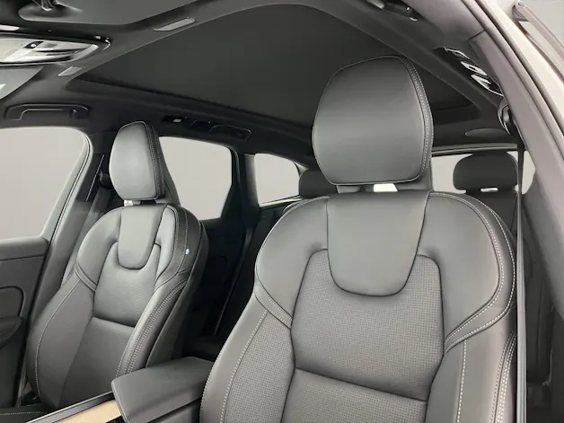 Volvo XC60 2.0 B5 MH Ultra Dark AWD