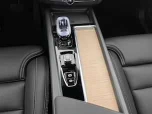 Volvo XC60 2.0 B5 MH Ultra Dark AWD