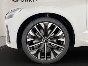 Volvo XC60 2.0 B5 MH Ultra Dark AWD
