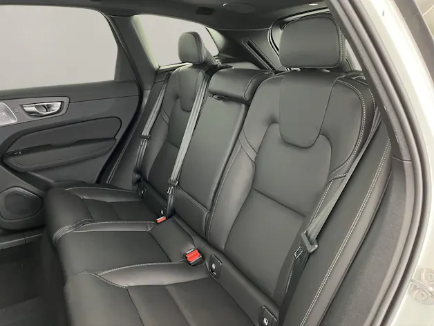Volvo XC60 2.0 B5 MH Ultra Dark AWD