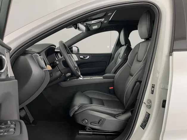 Volvo XC60 2.0 B5 MH Ultra Dark AWD