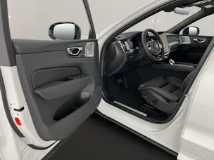Volvo XC60 2.0 T6 TE Black Edition eAWD