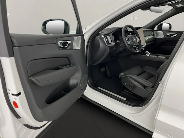 Volvo XC60 2.0 T6 TE Black Edition eAWD