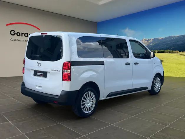 Toyota PROACE Verso L1 2.0 D Comfort