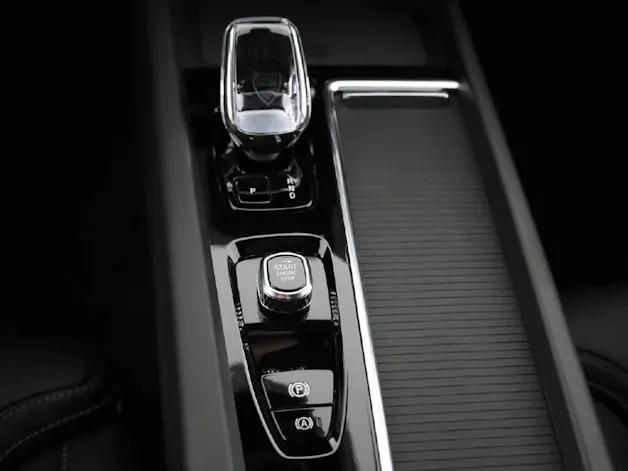 VOLVO XC60 2.0 T8 TE Ultra Dark eAWD