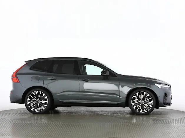 VOLVO XC60 2.0 T8 TE Ultra Dark eAWD