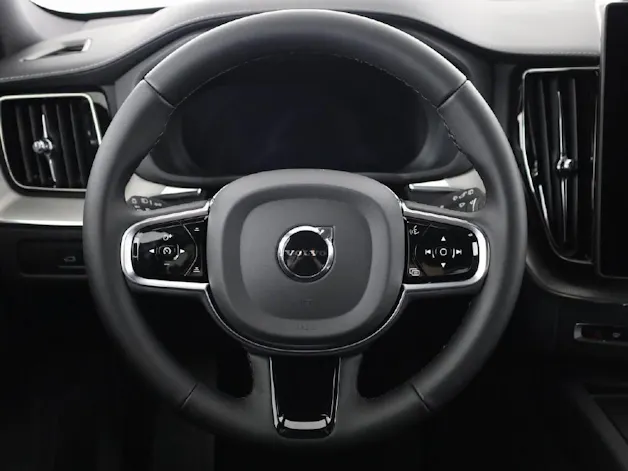VOLVO XC60 2.0 T8 TE Ultra Dark eAWD