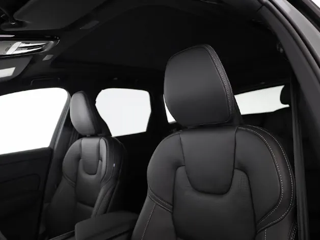 VOLVO XC60 2.0 T8 TE Ultra Dark eAWD