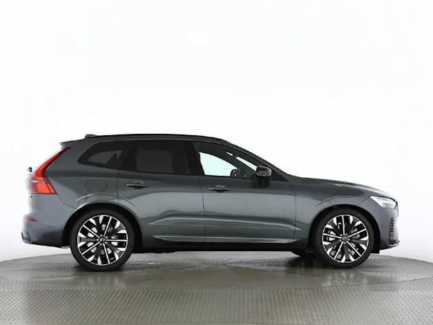VOLVO XC60 2.0 T8 TE Ultra Dark eAWD