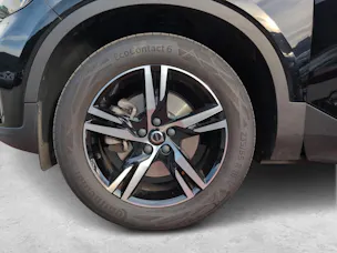 VOLVO XC40 2.0 B4 MH Plus Dark AWD