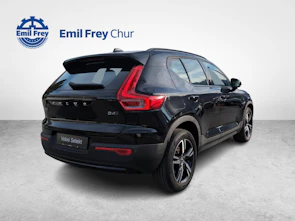 Fahrzeugbild VOLVO XC40 2.0 B4 MH Plus Dark AWD