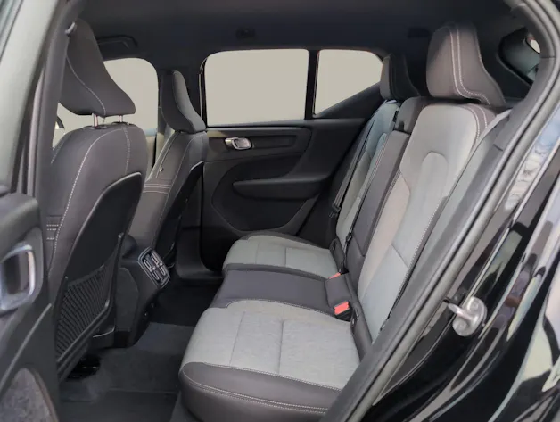 VOLVO XC40 2.0 B4 MH Plus Dark AWD