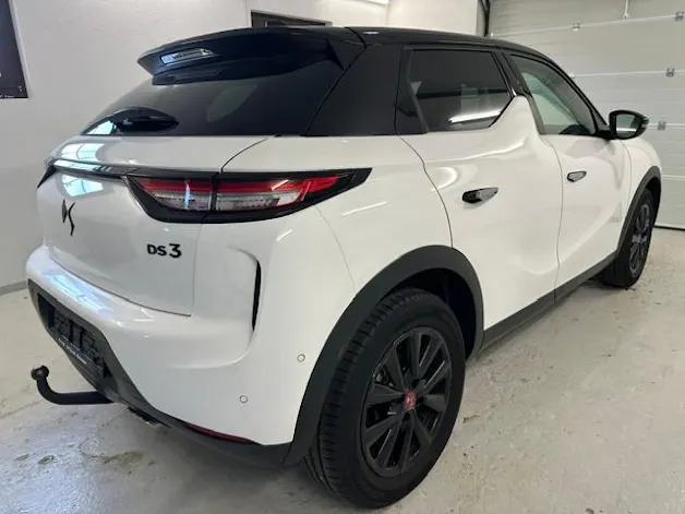 DS Automobiles 3 Crossback 1.2 PureTech 130 Ligne Noire