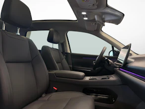 https://vehicle.imgix.net/4385783/2675b1a0-651d-4cee-8da1-370b0079b3d5.jpg