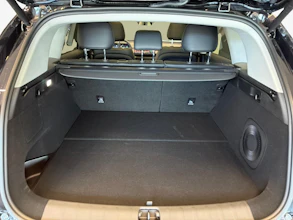 https://vehicle.imgix.net/4385783/c8ab98be-96ab-409c-96f9-71c5d780b86b.jpg