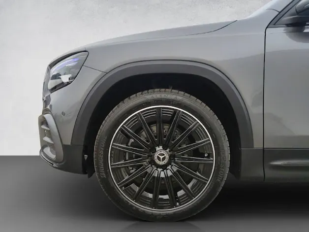 MERCEDES-BENZ GLB 220 d AMG Line 4Matic