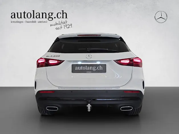 Mercedes-Benz GLA 200 AMG Line Night Star