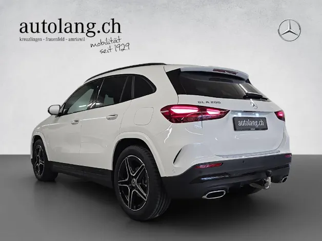 Mercedes-Benz GLA 200 AMG Line Night Star
