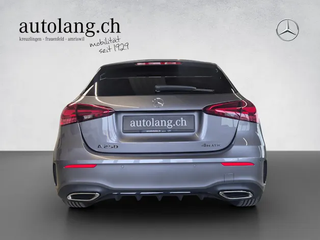 MERCEDES-BENZ A 250 AMG Line 4Matic