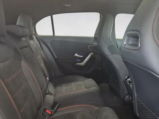 MERCEDES-BENZ A 250 AMG Line 4Matic