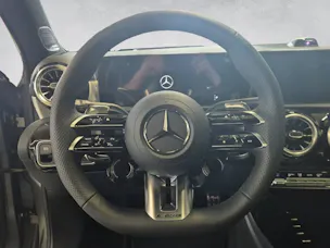 MERCEDES-BENZ A 35 AMG 4Matic