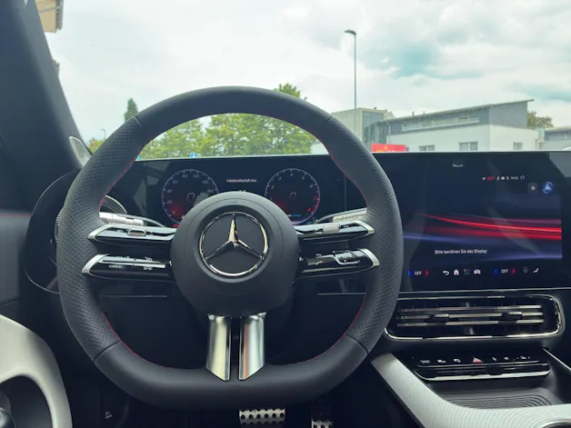 MERCEDES-BENZ CLA 220 4Matic AMG Line Shooting Brake