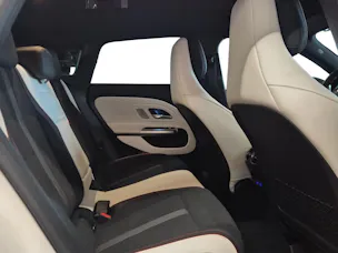 MERCEDES-BENZ CLA 220 4Matic AMG Line Shooting Brake