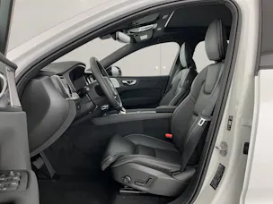 Volvo XC60 2.0 B5 MH Black Edition AWD