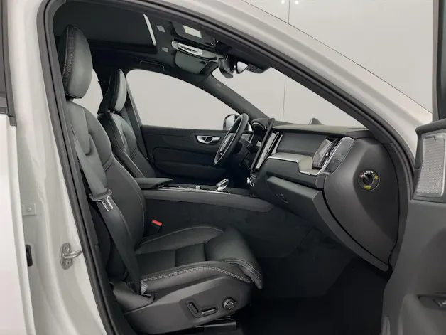 Volvo XC60 2.0 B5 MH Black Edition AWD