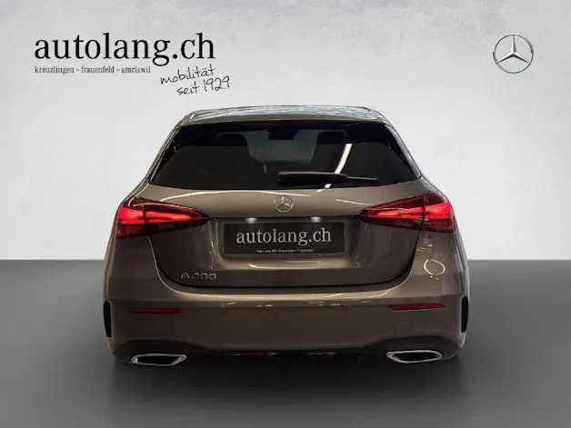 MERCEDES-BENZ A 200 AMG Line Night Star