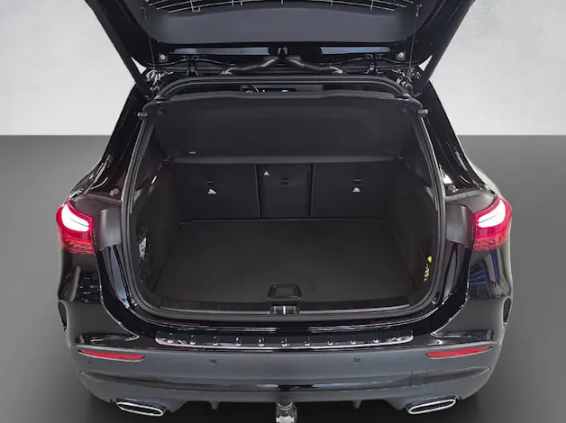 Mercedes-Benz GLA 200 AMG Line Night Star