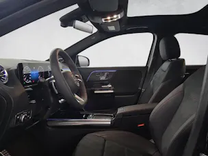 Mercedes-Benz GLA 200 AMG Line Night Star