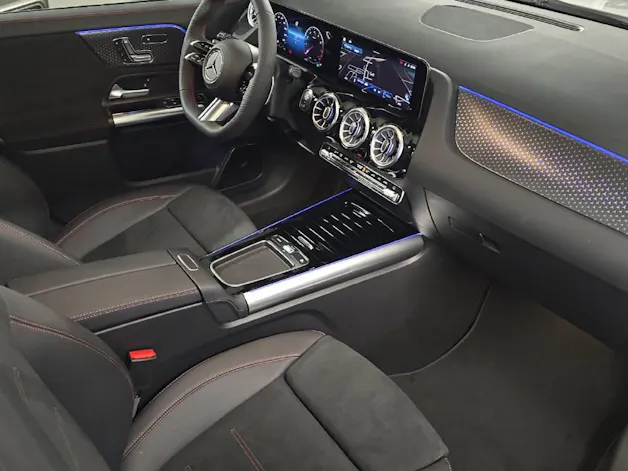 Mercedes-Benz GLA 250 AMG Line 4Matic Swiss Star