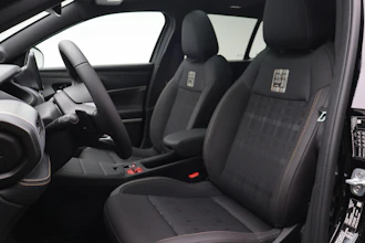 https://vehicle.imgix.net/4386001/131f25bc-2087-40c2-bb2e-f6d03e5c7474.JPG