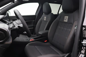 Fahrzeugbild JEEP Avenger 1.2 MHEV 85th Anniversary 4xe
