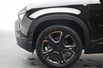 https://vehicle.imgix.net/4386001/18d35746-4384-4f67-b72f-d6c9720112db.JPG