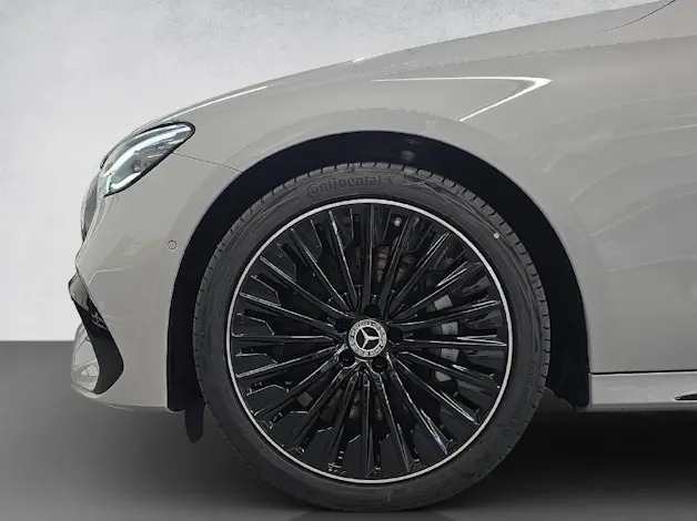 Mercedes-Benz E 220 d AMG Line 4Matic T-Modell