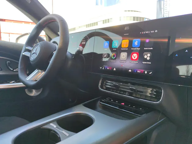 MERCEDES-BENZ CLA 220 AMG Line 4Matic