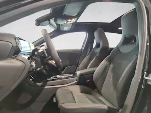 MERCEDES-BENZ A 250 e AMG Line EQ Star